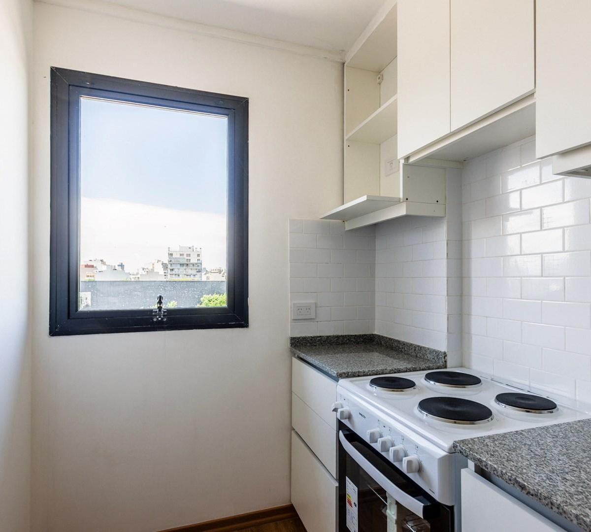 Venta. Departamento. 3 Amb. Contrafrente. Balcón Terraza. Villa Urquiza 4