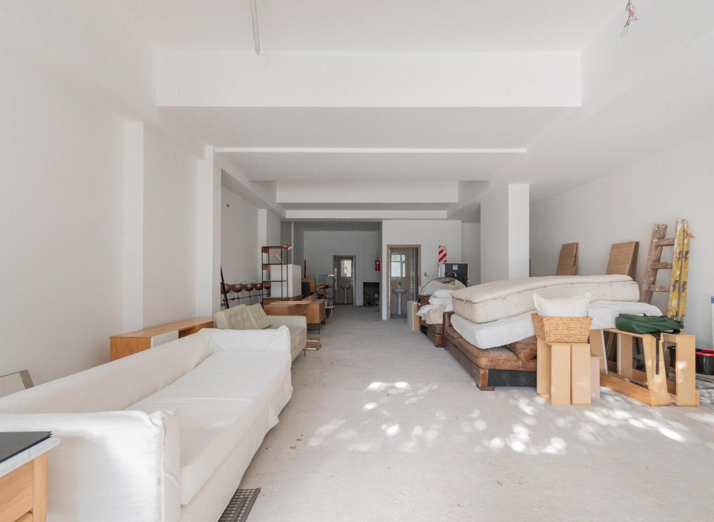 Venta Local comercial. 95 m². 2 baños. 6,20m de Vidriera. Chacarita