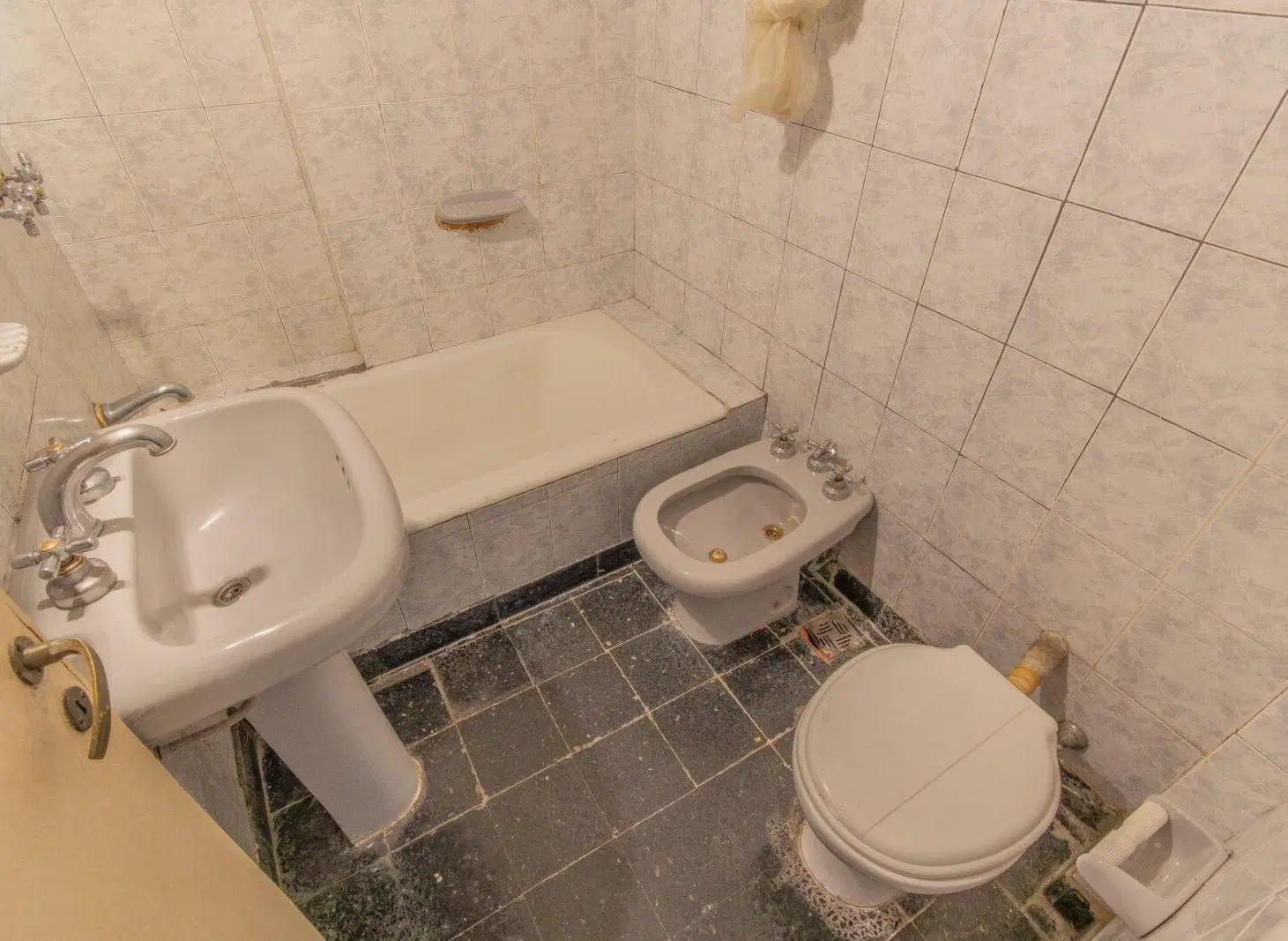 VENTA DEPARTAMENTO DOS AMBIENTES. VILLA CRESPO. PATIO. APTO CREDITO 5