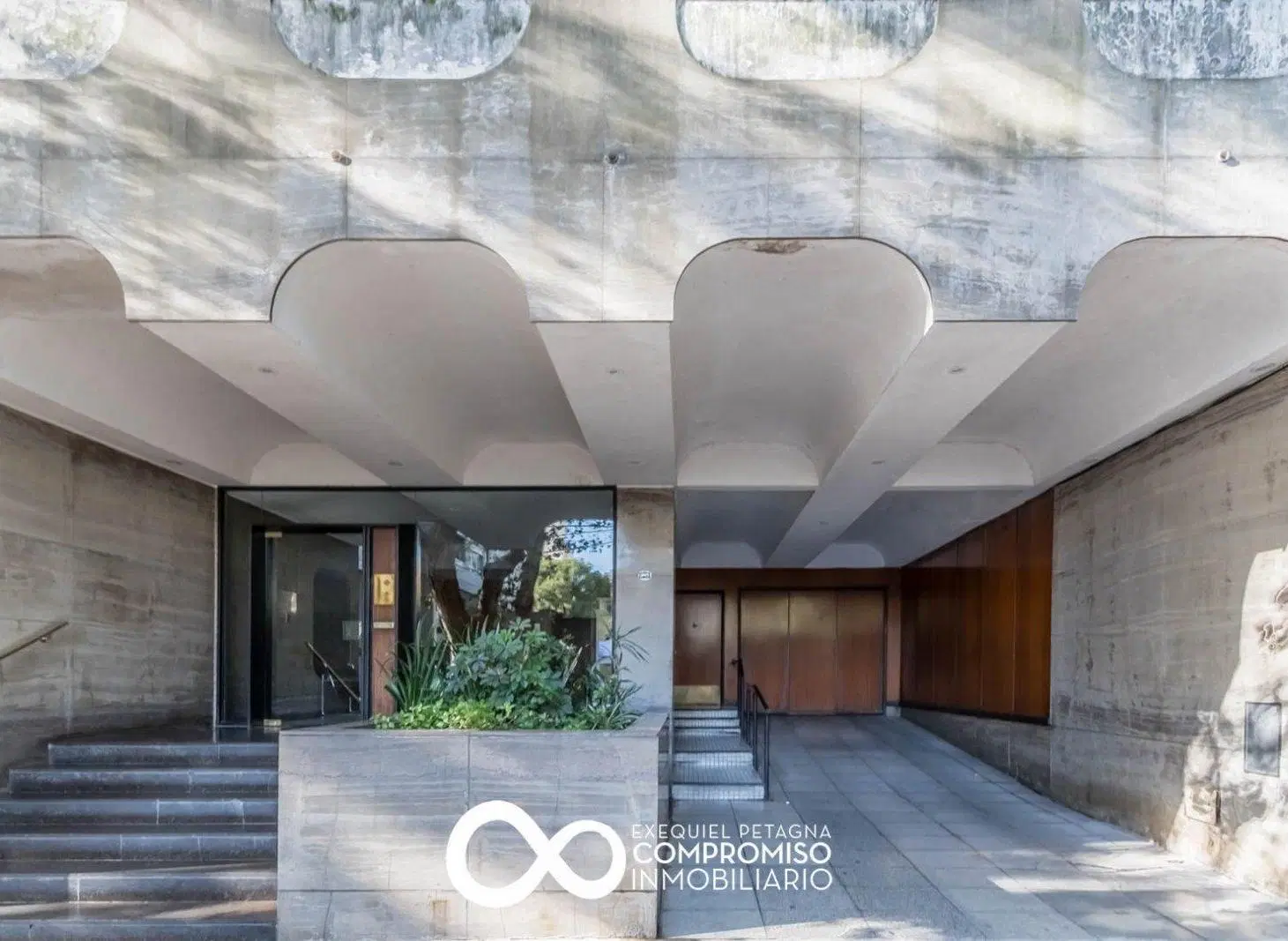Venta. Apto Credito. Departamento 4 ambientes. Cochera. Baulera. Belgrano 5