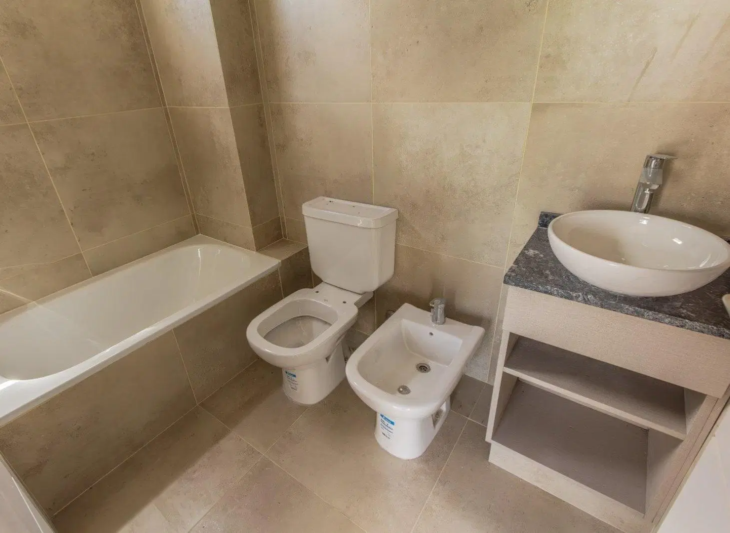 Venta. Departamento 3 Ambientes. A estrenar. Con cochera. Balcón. Parrilla. Amenities. Palermo 4