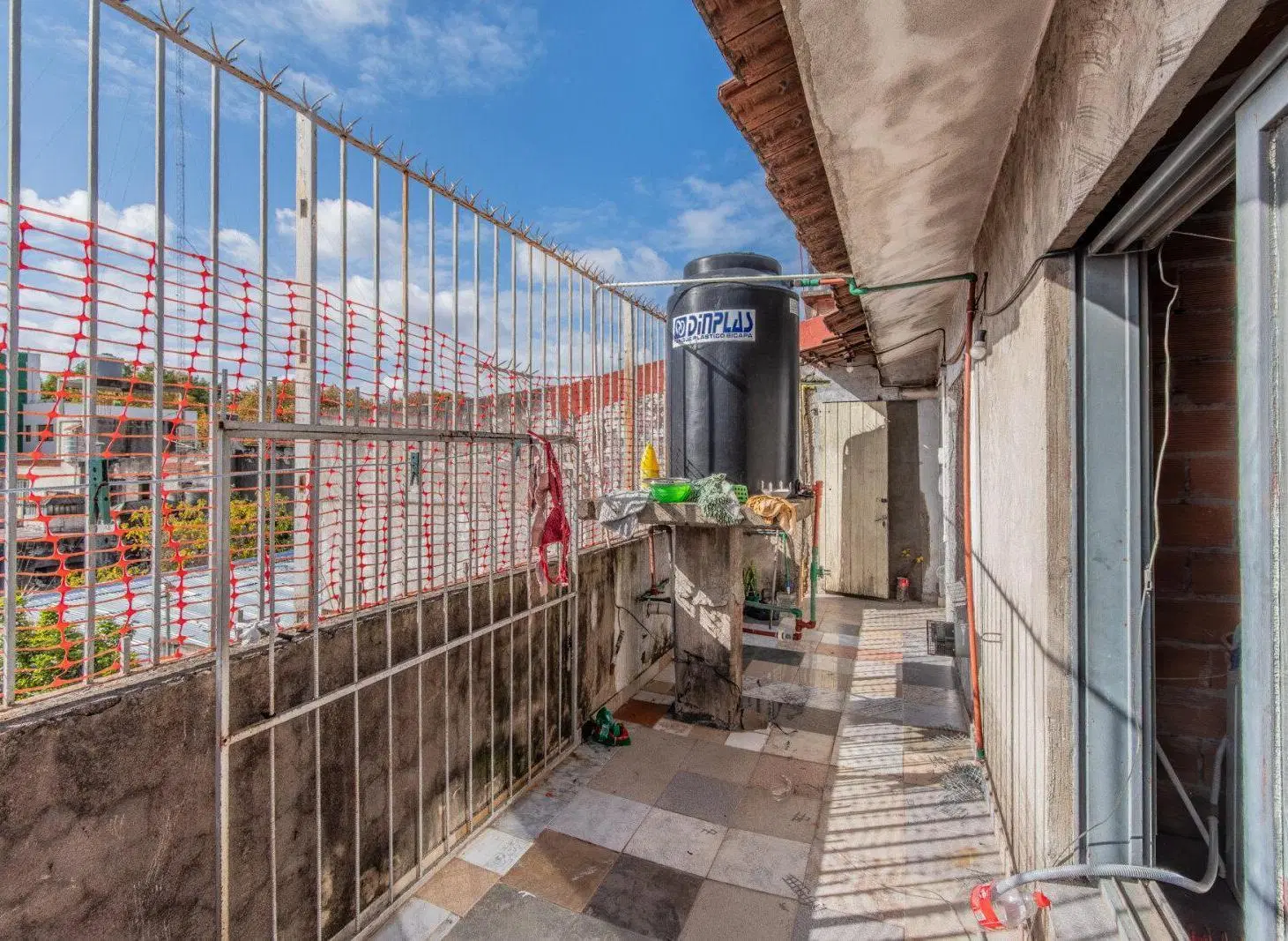 Venta en block. Varias unidades. Posibilidad subdivisión. Ideal inversor. Morón 5