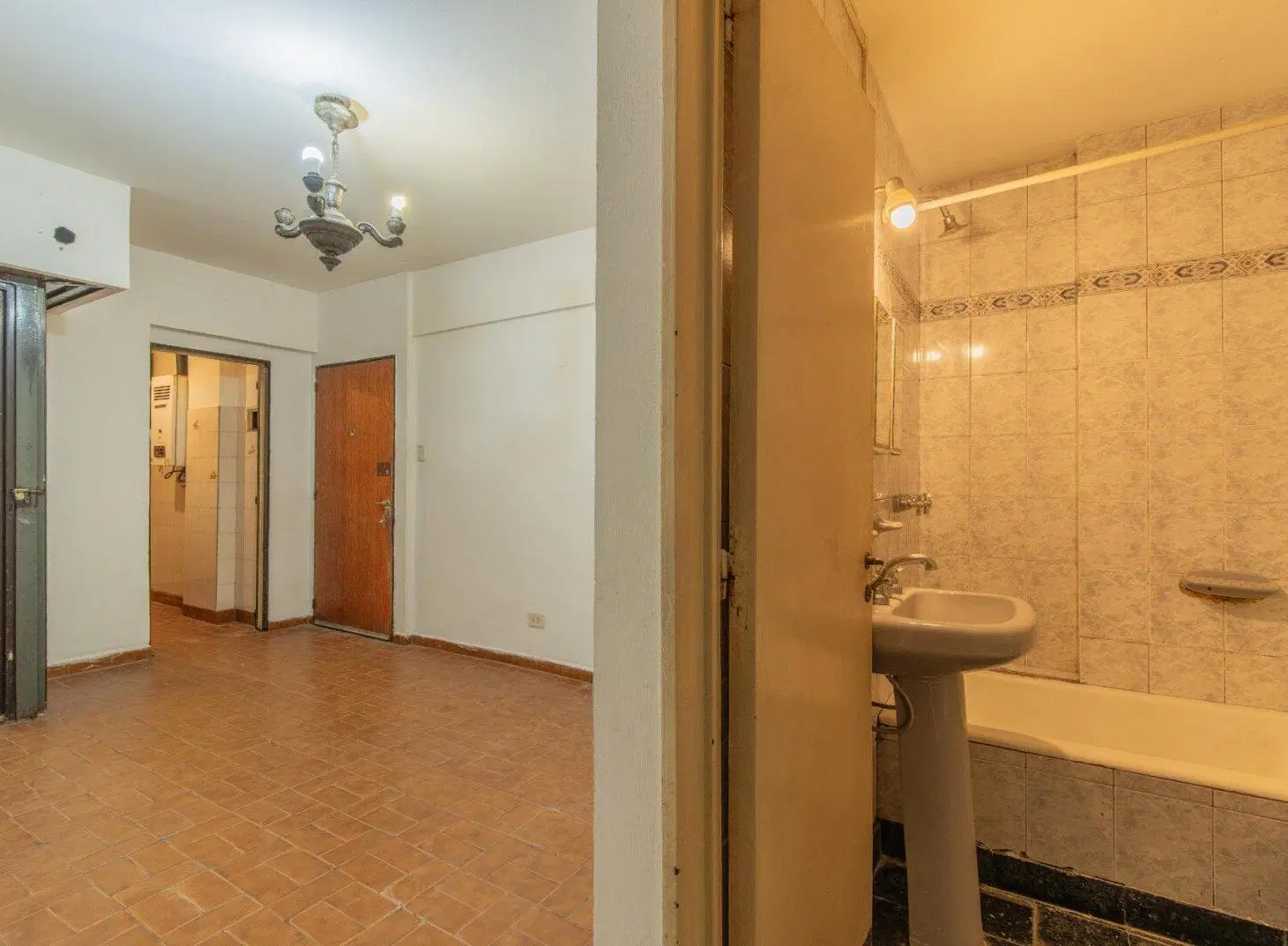 VENTA DEPARTAMENTO DOS AMBIENTES. VILLA CRESPO. PATIO. APTO CREDITO 5