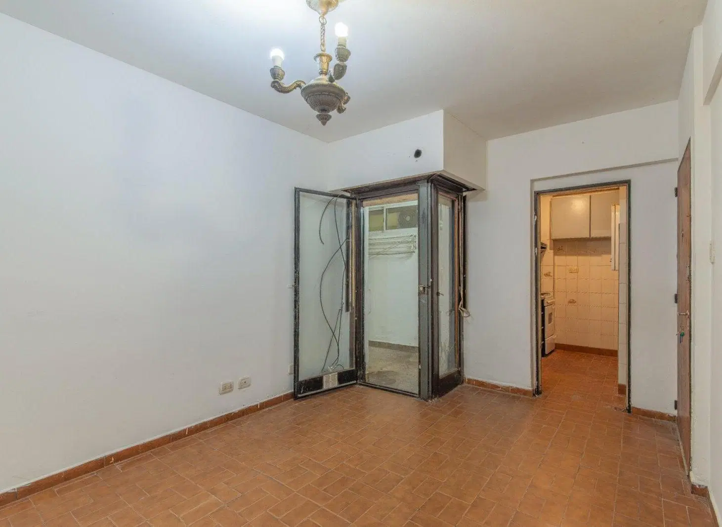 VENTA DEPARTAMENTO DOS AMBIENTES. VILLA CRESPO. PATIO. APTO CREDITO 2