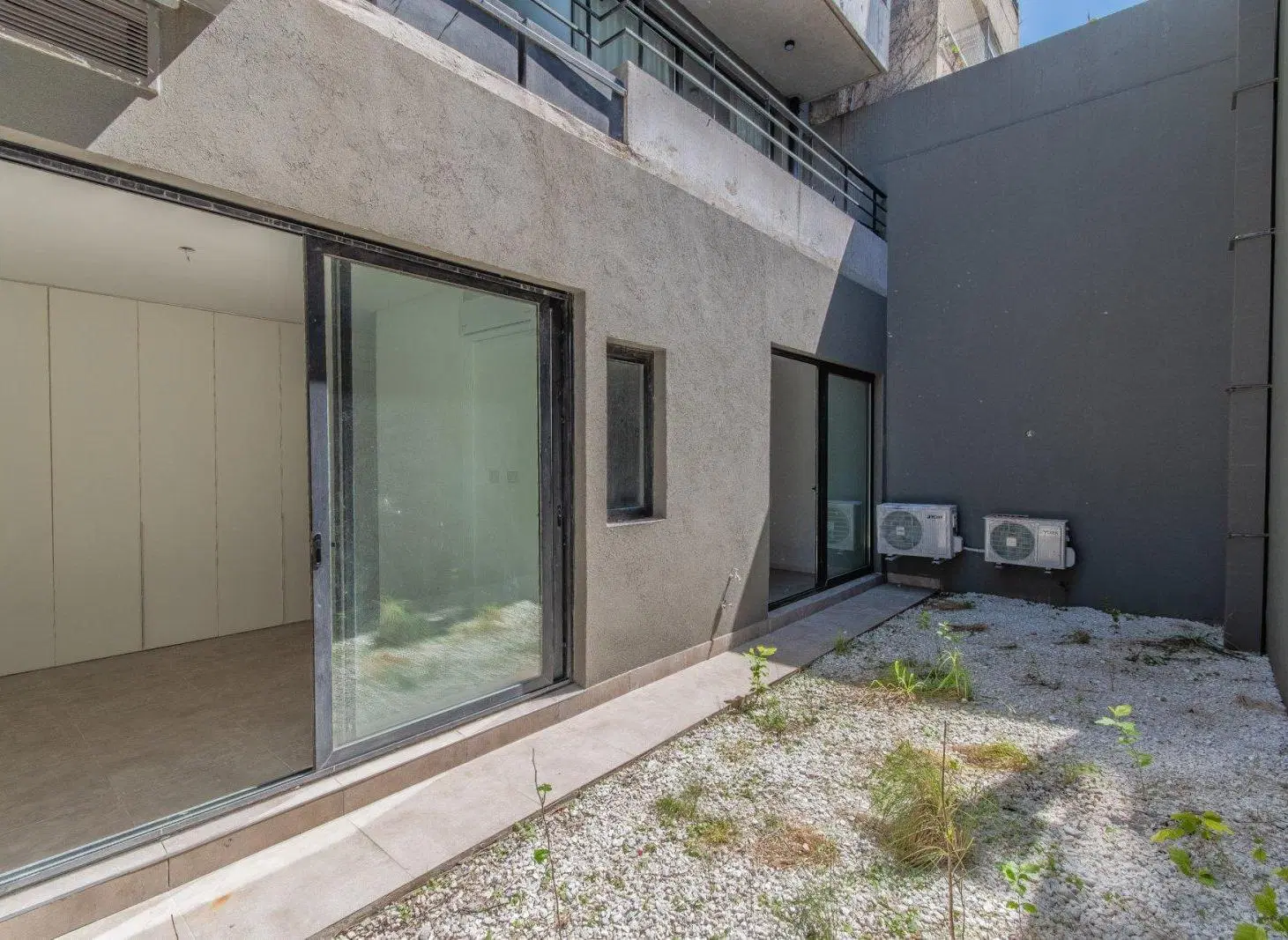 Venta. Departamento 2 amb. A estrenar. Patio. Ideal Airbnb/renta. Palermo 5
