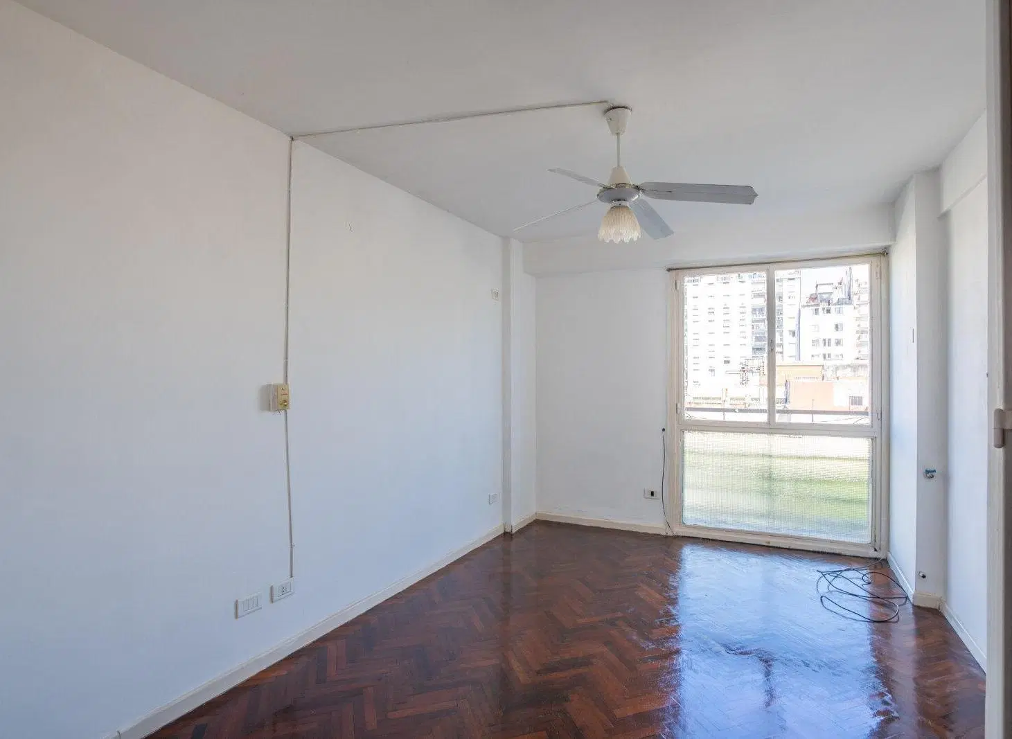 Venta. Monoambiente con amenities. Apto credito. Constitución 5