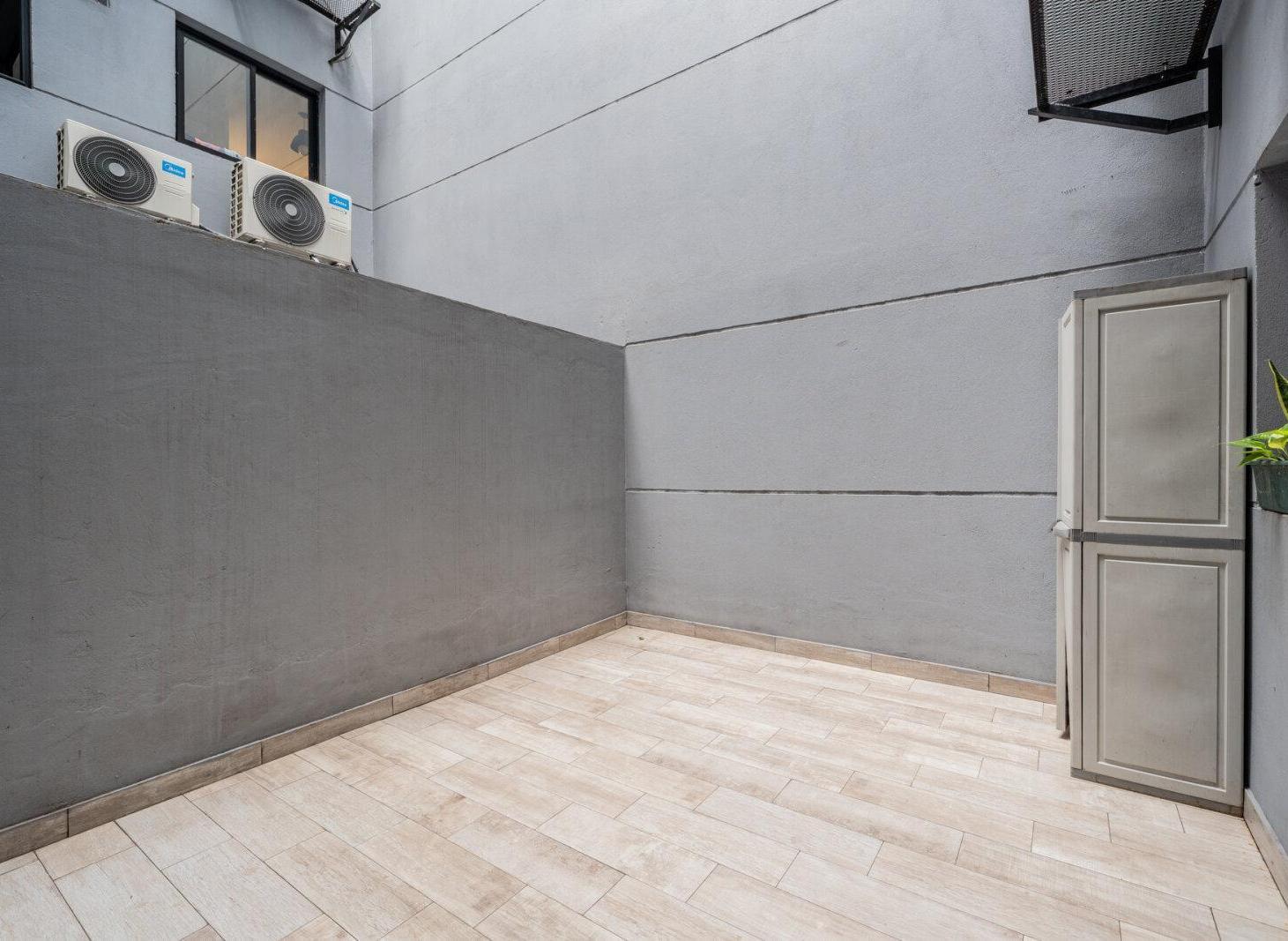 Venta. 3 ambientes, patio, cochera, sum y parrilla- Categoría Palermo Villa Crespo