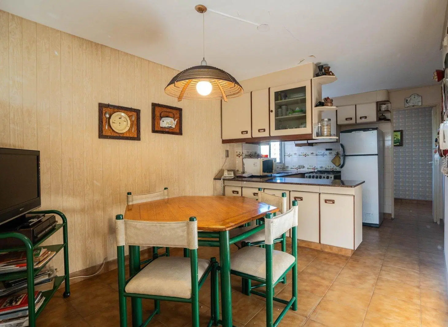 Venta. Departamento 4 Ambientes. Cochera. Balcón Terraza. Flores 5