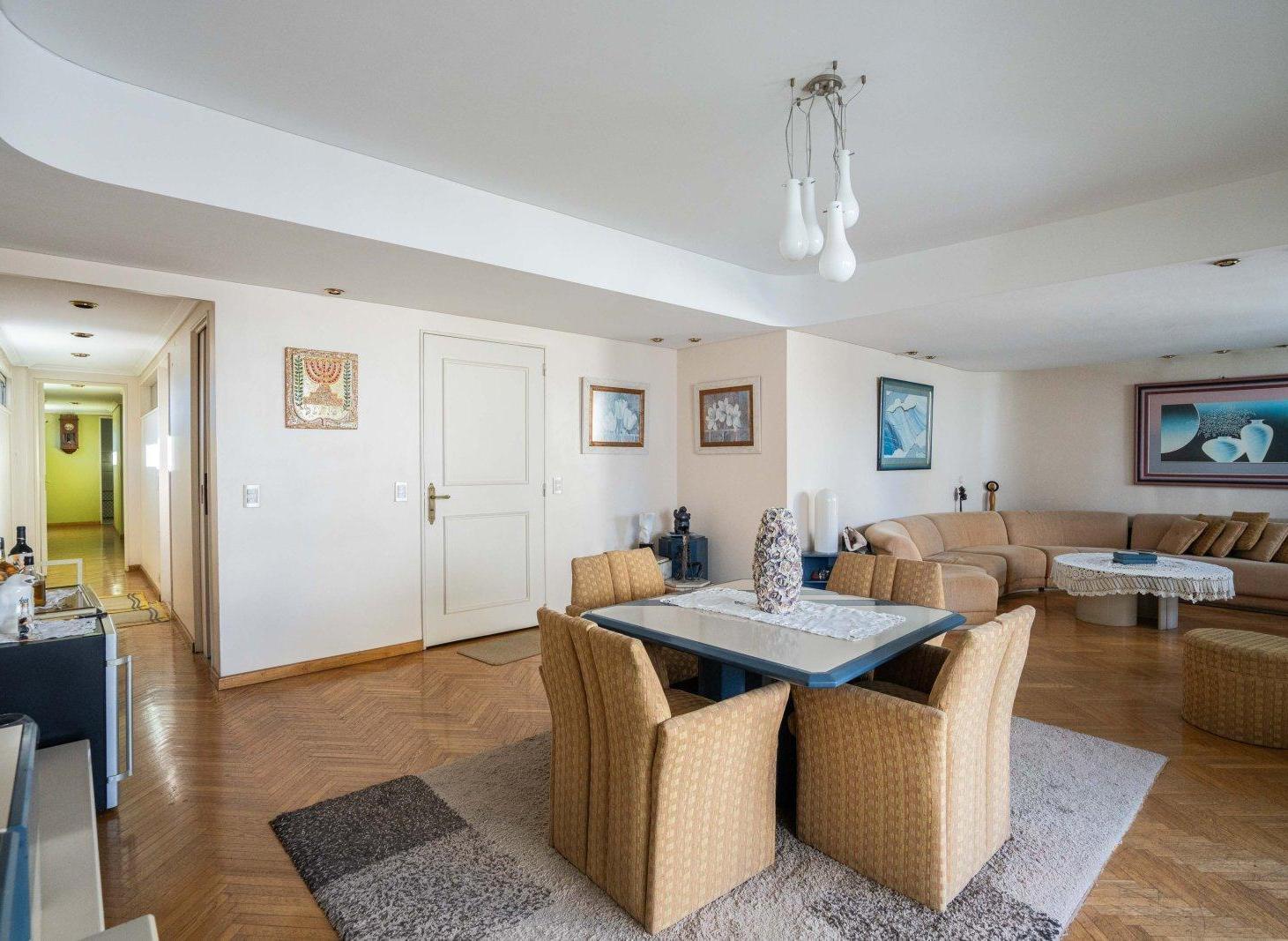 Foto de Venta. Departamento 4 Ambientes. Cochera. Balcón Terraza. Flores, imagen 5
