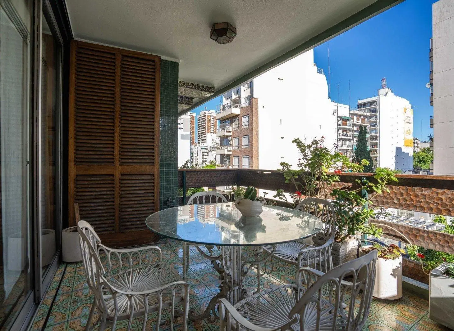 Venta. Departamento 4 Ambientes. Cochera. Balcón Terraza. Flores 2