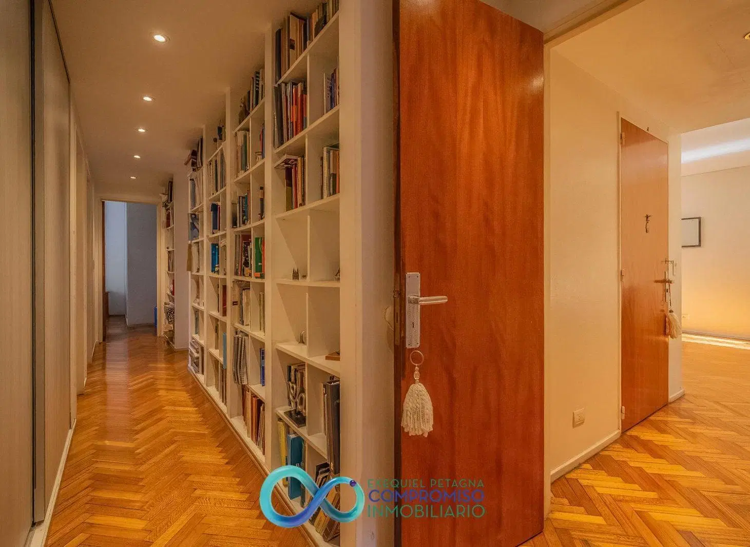 Venta. Depto 5 amb al frente c/cochera. Apto Credito. Recoleta 3