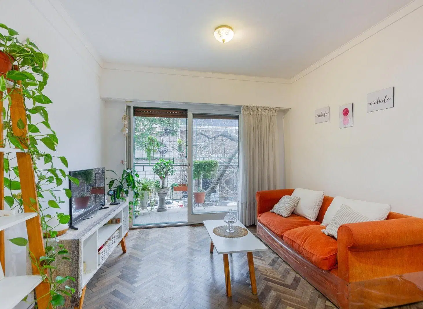 Venta. Departamento 4 ambientes. Frente. Apto crédito. Colegiales 2