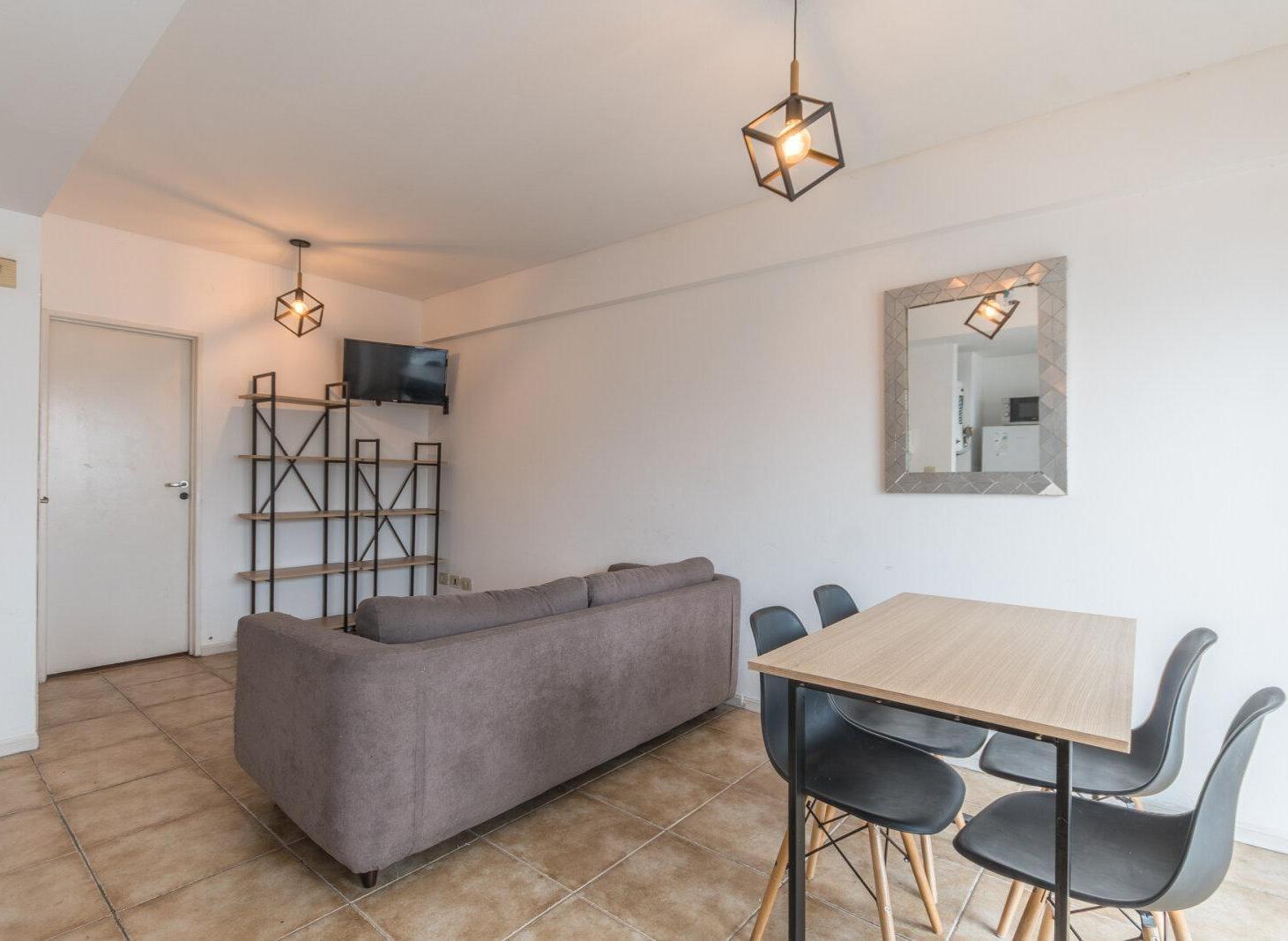 Venta. Departamento 2 ambientes. Contrafrente. Luminoso. Villa Santa Rita