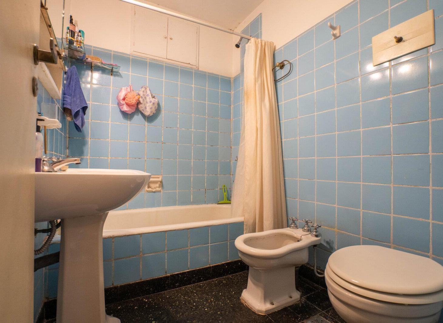 Venta. Departamento 4 ambientes. Apto crédito. Caballito