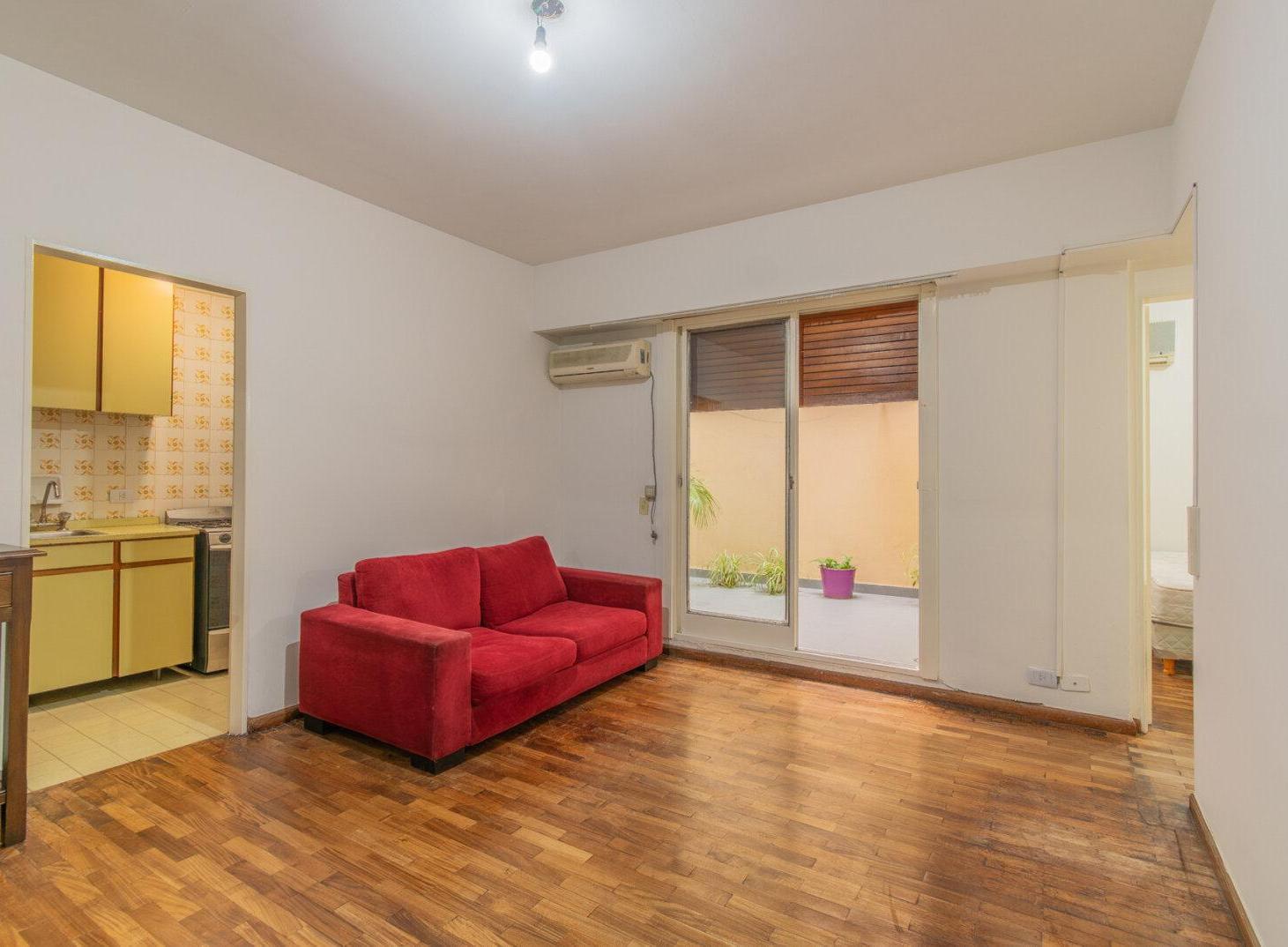 VENTA. DEPARTAMENTO 2 AMBIENTES. CON PATIO. RETIRO