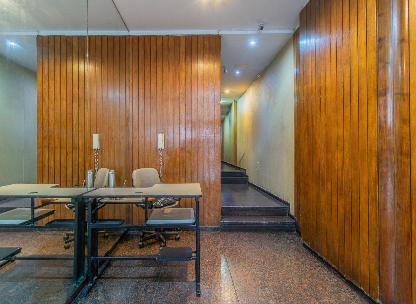 VENTA. DEPARTAMENTO 2 AMBIENTES. CON PATIO. RETIRO