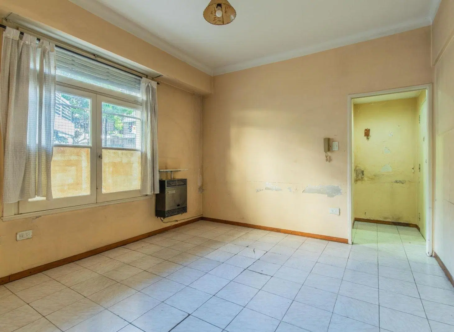 Venta. Depto 2 ambientes. Oportunidad. A reciclar. Expensas bajas. Almagro 5