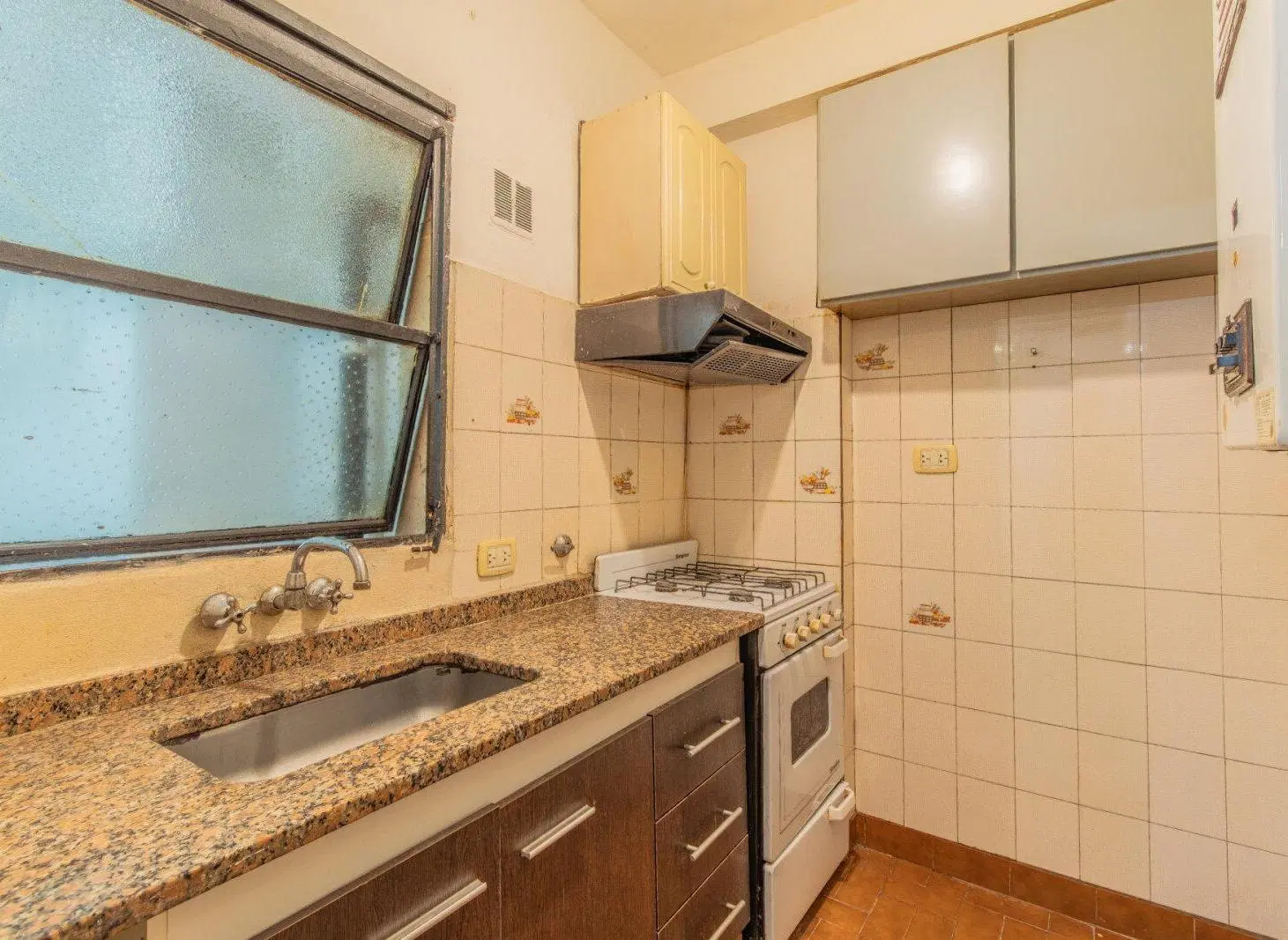 VENTA DEPARTAMENTO DOS AMBIENTES. VILLA CRESPO. PATIO. APTO CREDITO 5