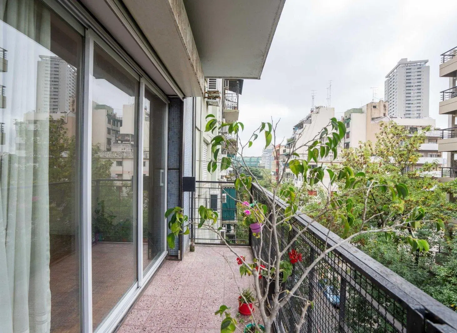 Venta. Departamento 4 ambientes. Apto crédito. Caballito 5