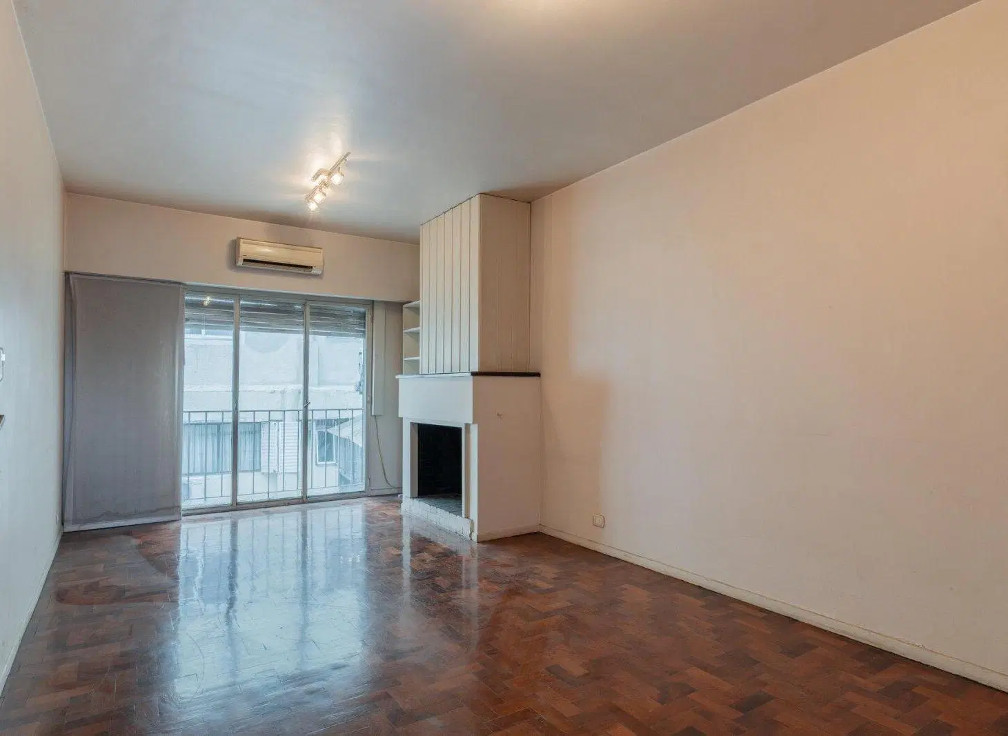 Venta. Departamento 3 ambientes. Luminoso. Apto credito. Palermo 5