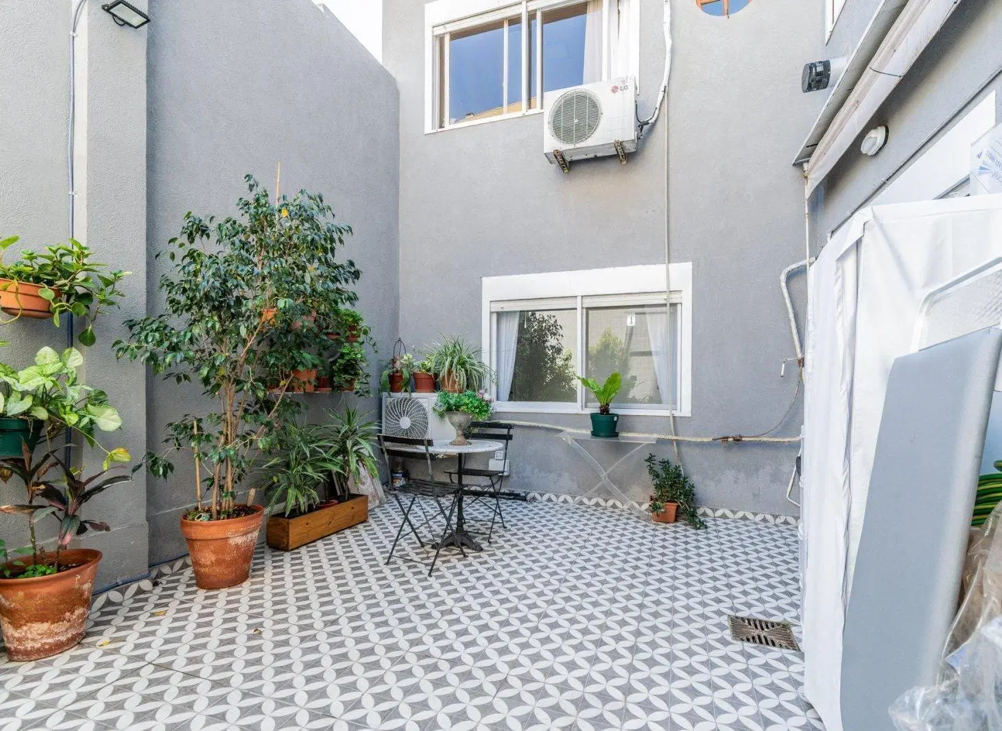 Venta. PH 2 ambientes. Oportunidad. Cochera. Saavedra 4
