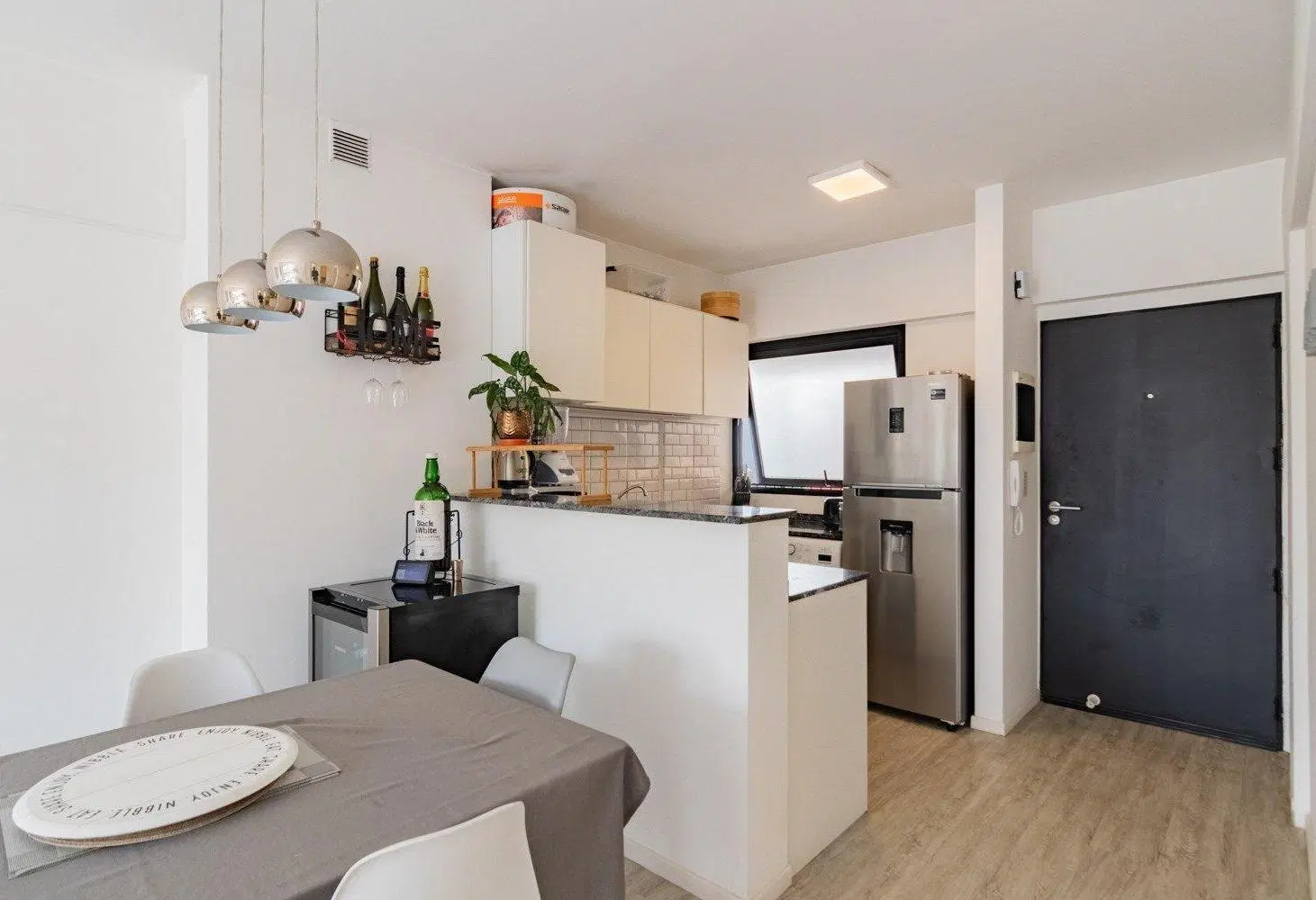 Venta. Departamento 3 amb. Cochera doble. Apto Crédito. Gran Terraza. Nuñez 4