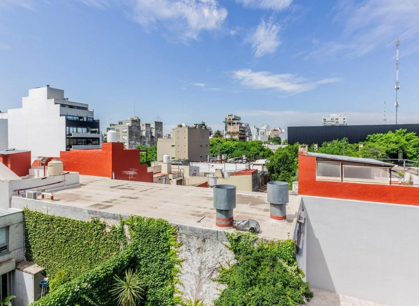 Venta. Apto Profesional. Apto crédito. Departamento 2 ambientes. Frente. Balcon Terraza. COCHERA. Vi 2