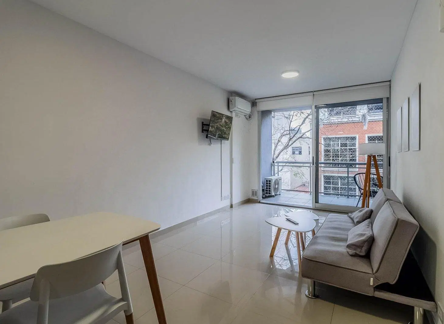 SEMIPISO 3 ambientes. Suite. Balcón amplio. Palermo Hollywood. Apto crédito. Apto profesional. Bajas 4