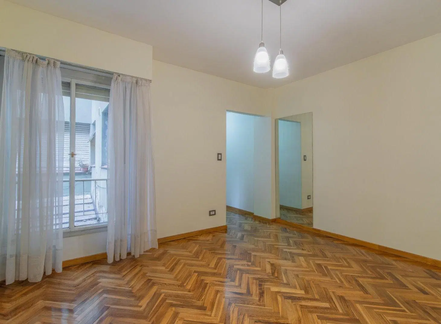 Venta. Departamento 2 ambientes reciclado. Apto crédito. Boedo 4