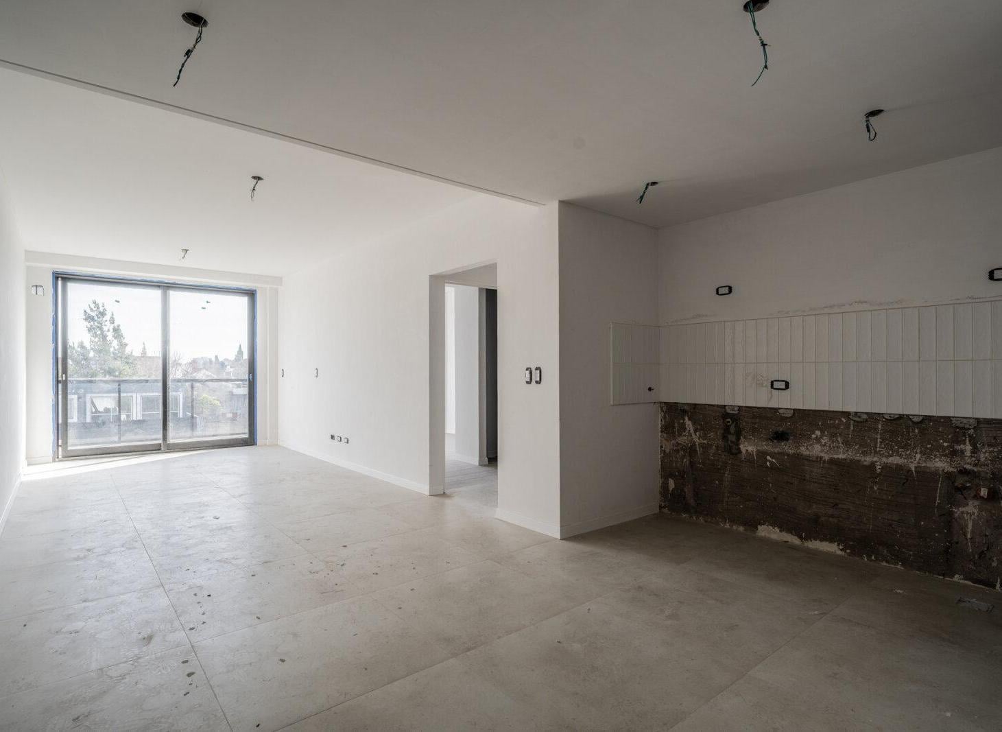 Foto de Venta. Depto 4 amb a estrenar al frente con balcón y cochera cubierta, imagen 5