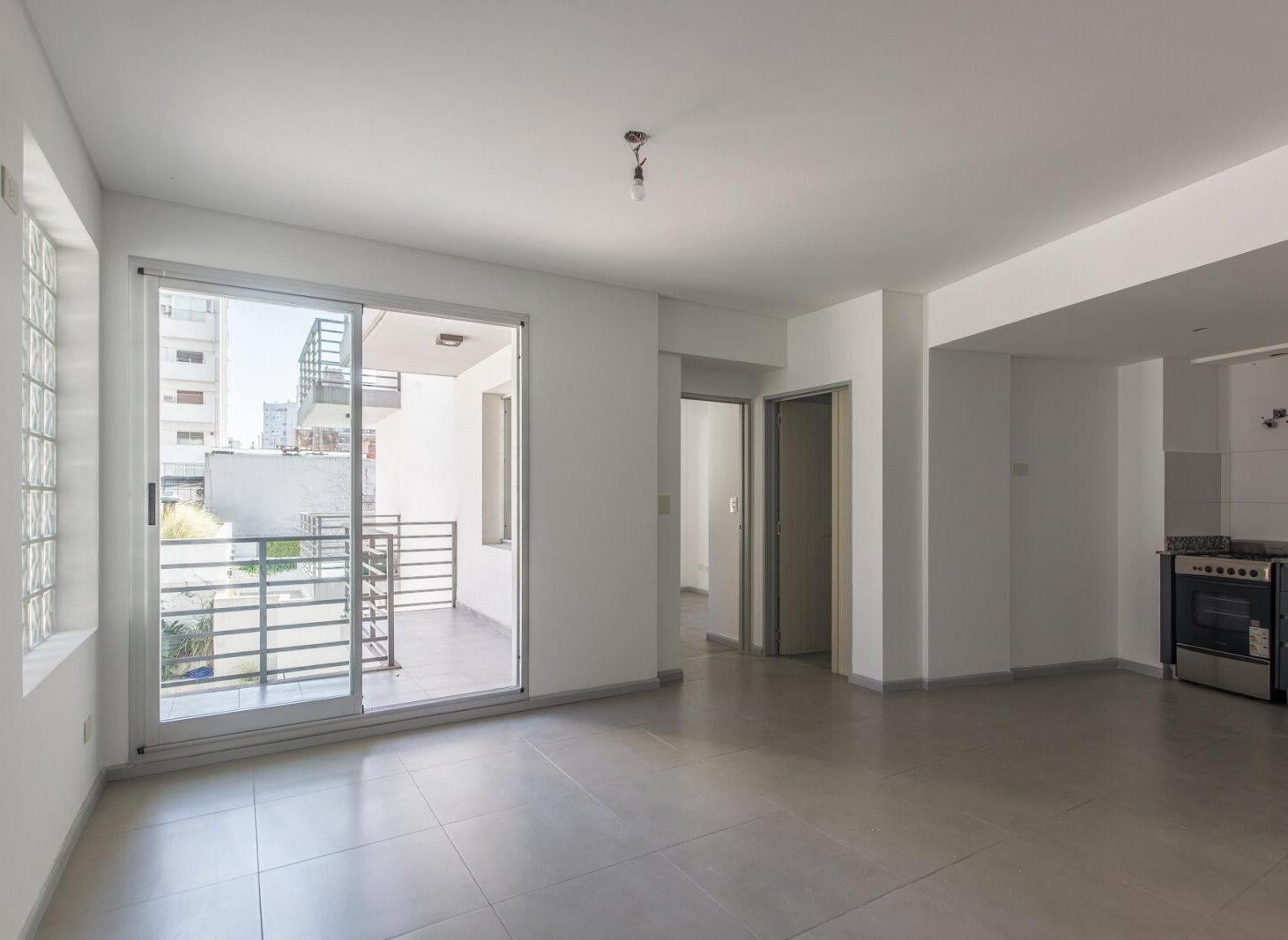 Foto de Venta. Depto 2 ambientes a estrenar. Apto crédito. Flores, imagen 1