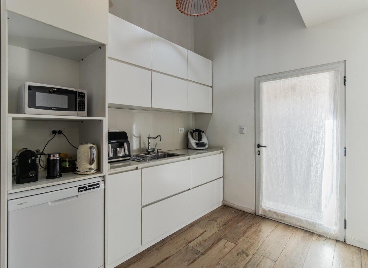 Foto de Venta. PH 6 ambientes. Terraza. Pileta. Apto Profesional. Parque, imagen 5