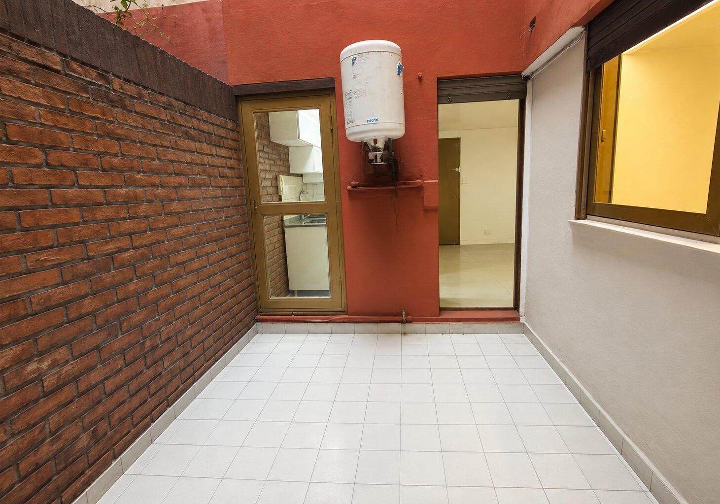 Foto de Alquiler. Depto 2 Ambientes. Reciclado a Nuevo. Patio Propio, imagen 5