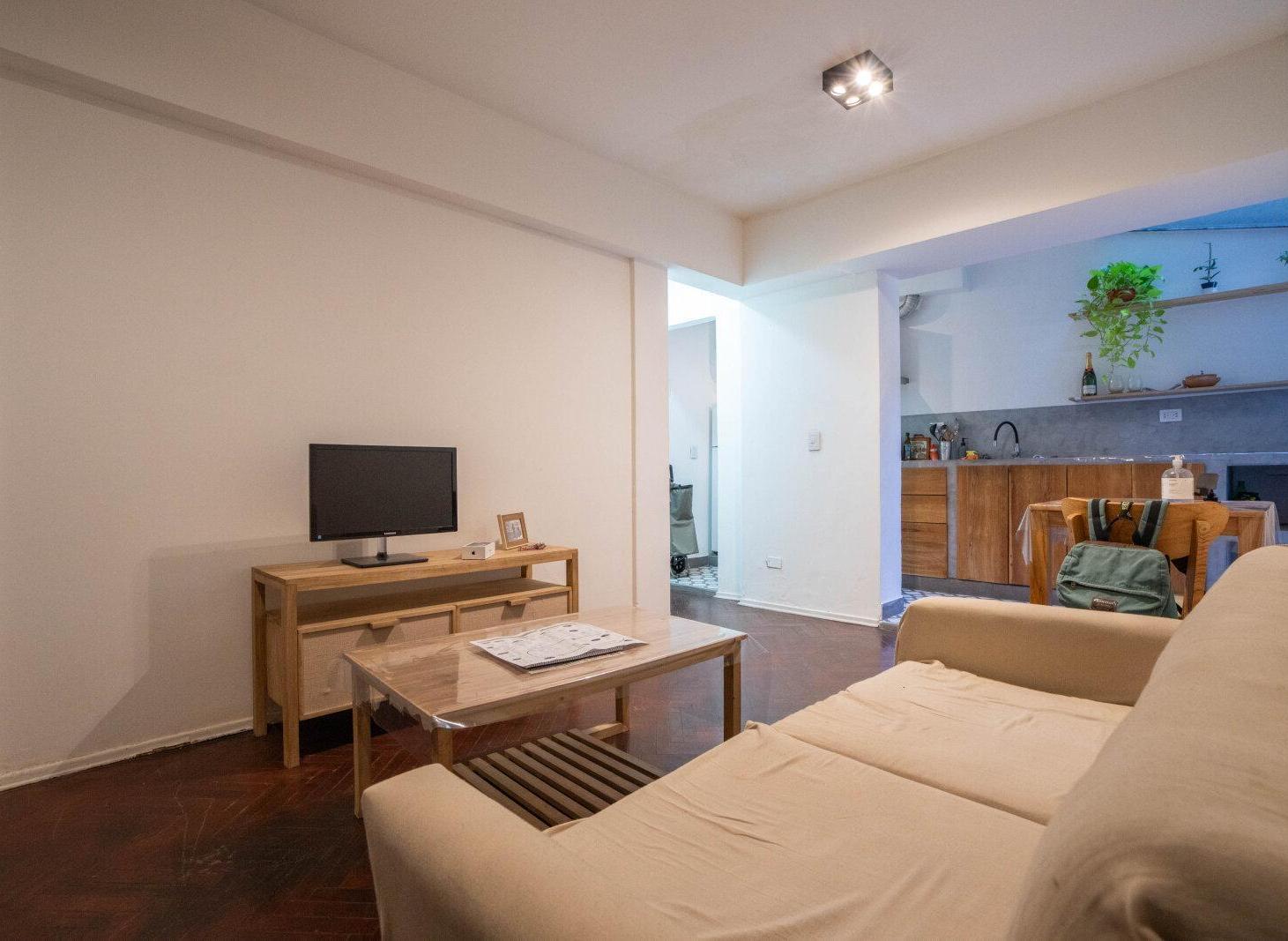 Foto de VENTA. DEPARTAMENTO 2 AMBIENTES. REFACCIONADO. SAN CRISTOBAL, imagen 2