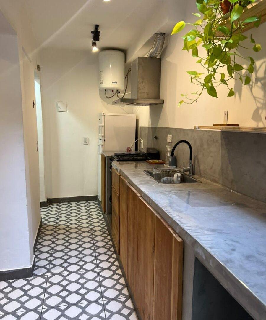 Foto de VENTA. DEPARTAMENTO 2 AMBIENTES. REFACCIONADO. SAN CRISTOBAL, imagen 3