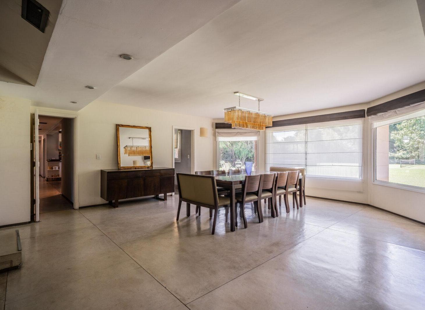 Foto de VENTA. CASA. 7 AMBIENTES. LUMINOSA. FINANCIACION. COUNTRY SAN DIEGO, imagen 2