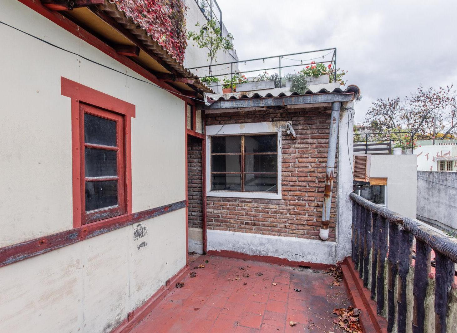 Foto de Venta. PH 4 ambie. Terraza. Patio. Para refaccionar totalmente, imagen 2