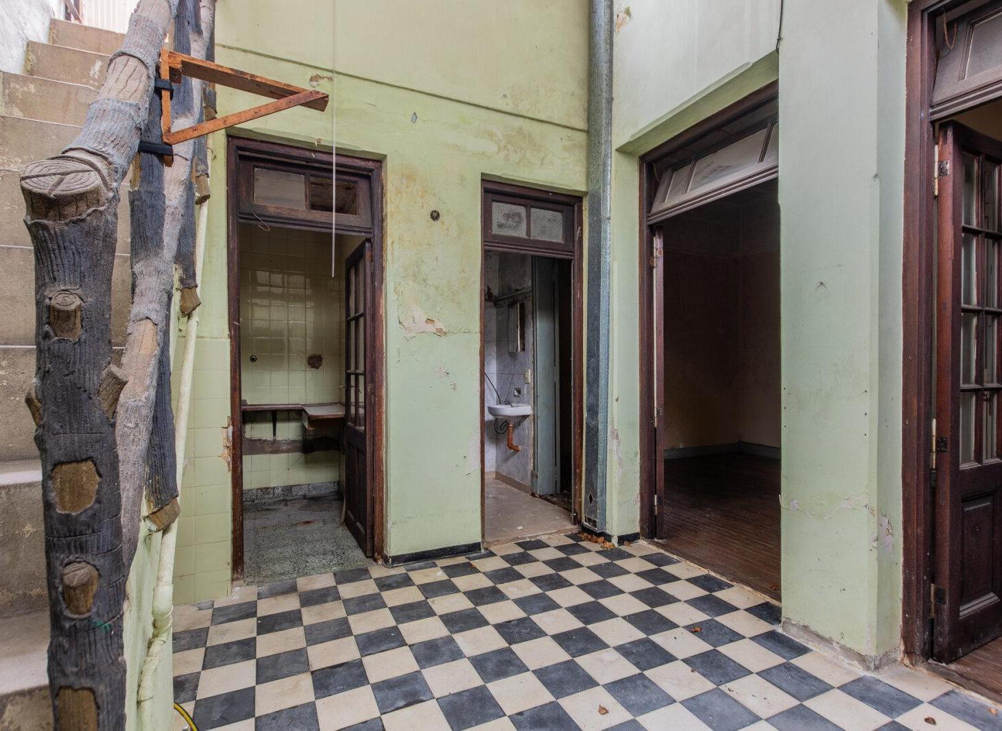 Foto de Venta. PH 4 ambie. Terraza. Patio. Para refaccionar totalmente, imagen 3