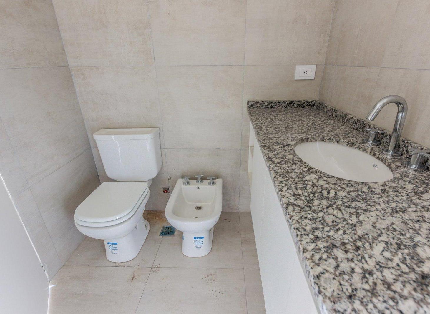Foto de VENTA. APTO PROFESIONAL. Apto Crédito 2 AMBIENTES con cochera. A, imagen 2