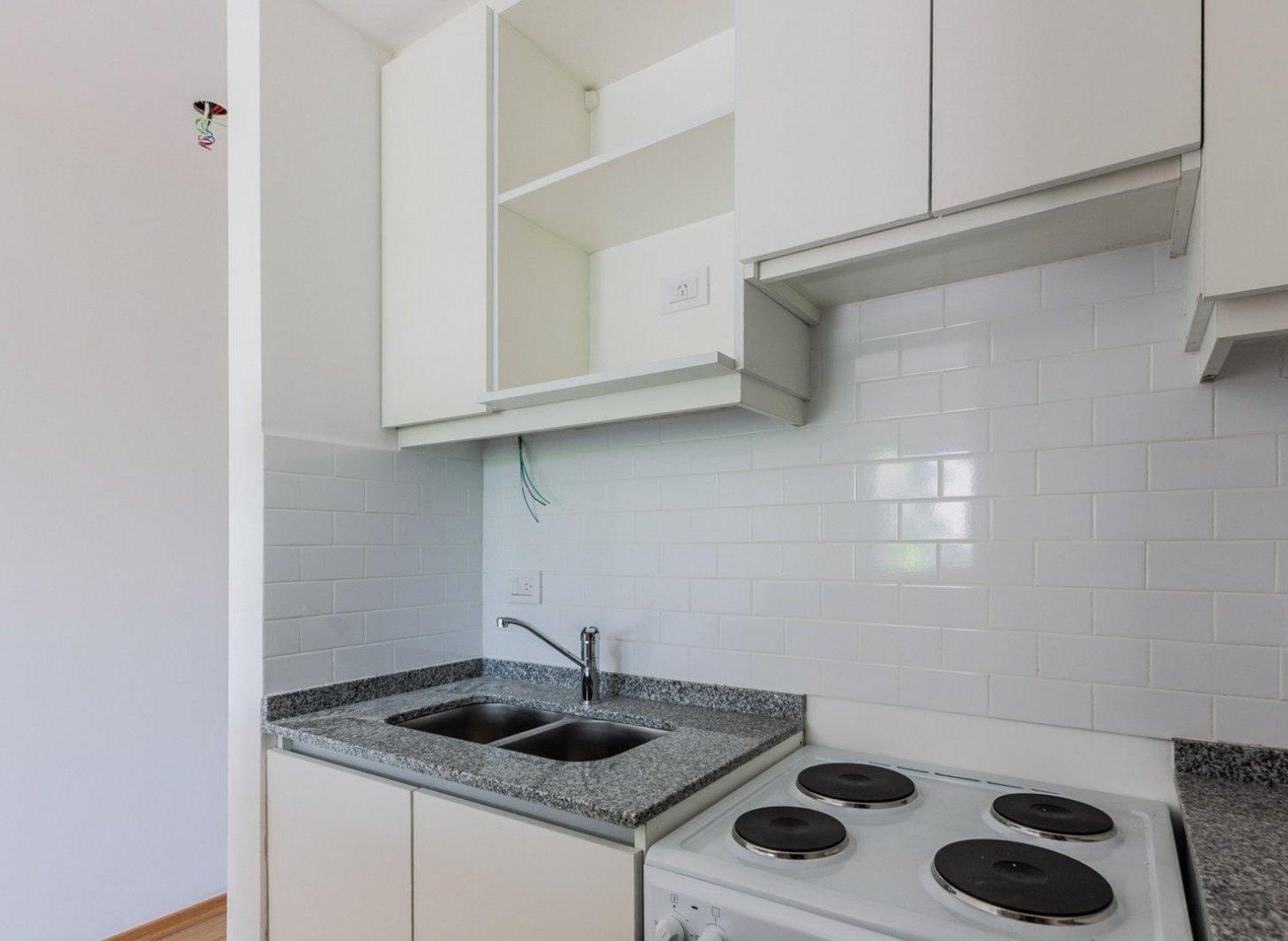 Foto de VENTA. APTO PROFESIONAL. Apto Crédito 2 AMBIENTES con cochera. A, imagen 3