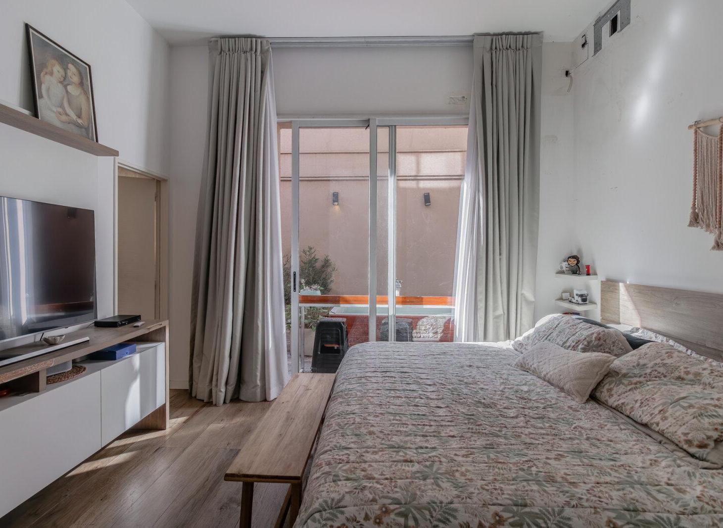 Foto de Venta. PH 6 ambientes. Terraza. Pileta. Apto Profesional. Parque, imagen 5