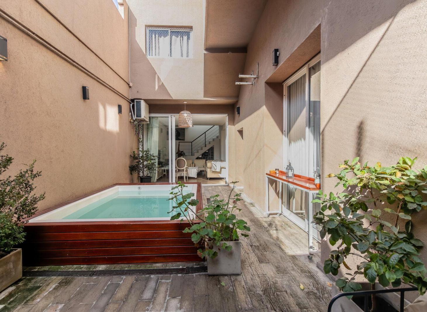 Foto de Venta. PH 6 ambientes. Terraza. Pileta. Apto Profesional. Parque, imagen 2