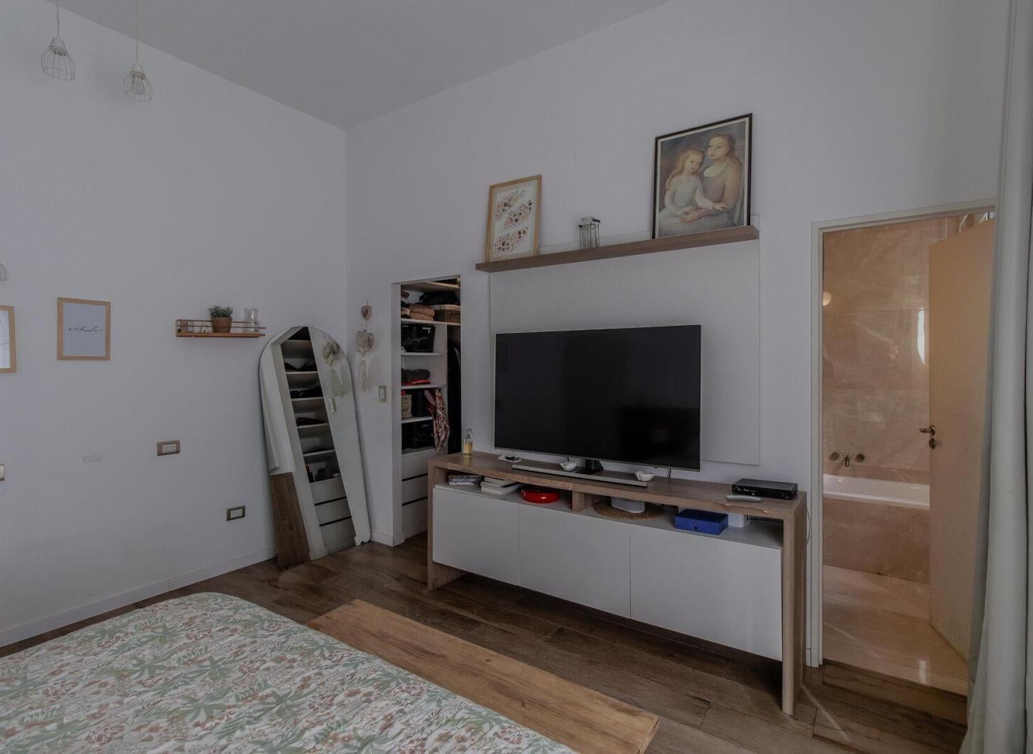 Foto de Venta. PH 6 ambientes. Terraza. Pileta. Apto Profesional. Parque, imagen 4