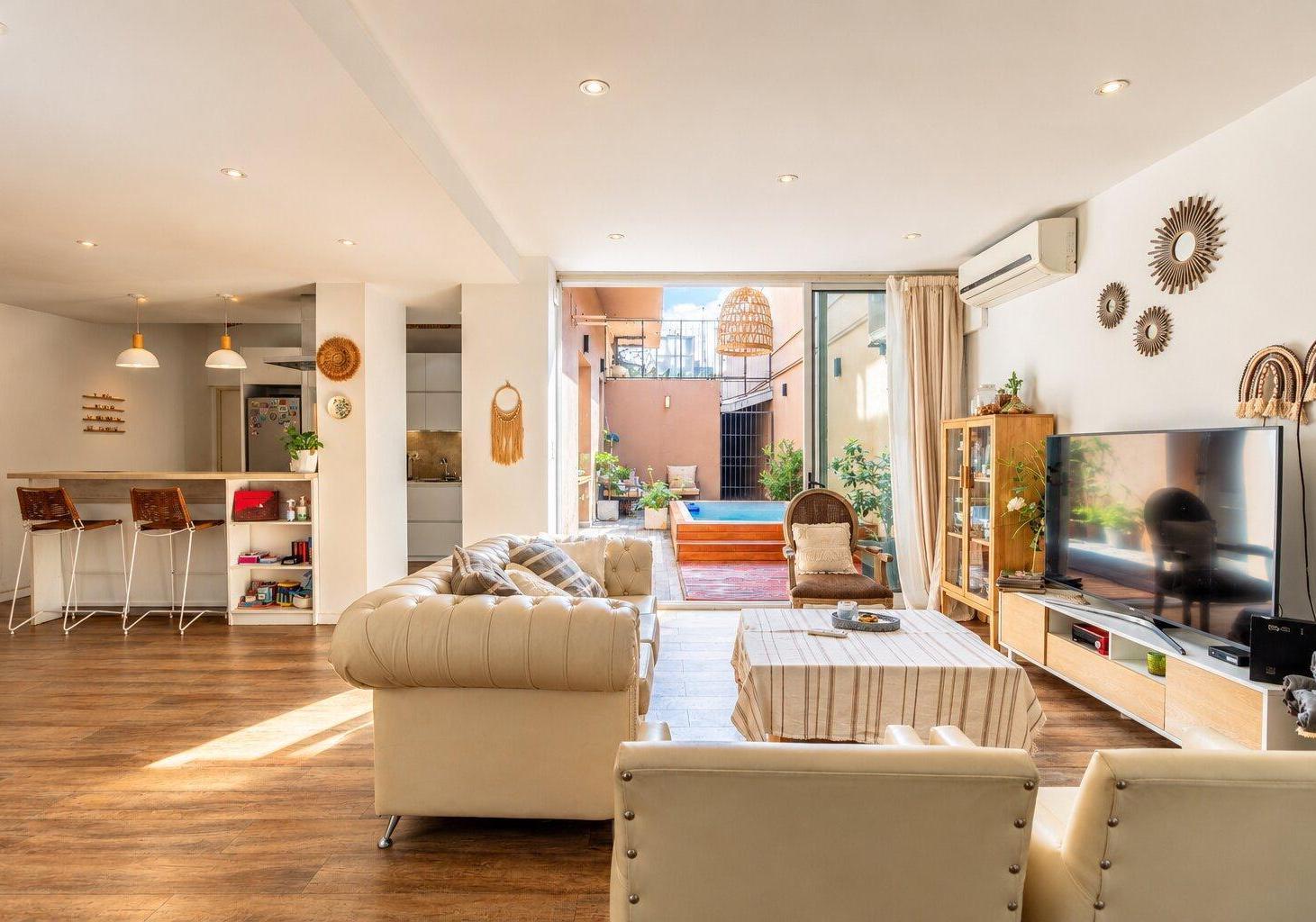 Foto de Venta. PH 6 ambientes. Terraza. Pileta. Apto Profesional. Parque, imagen 1