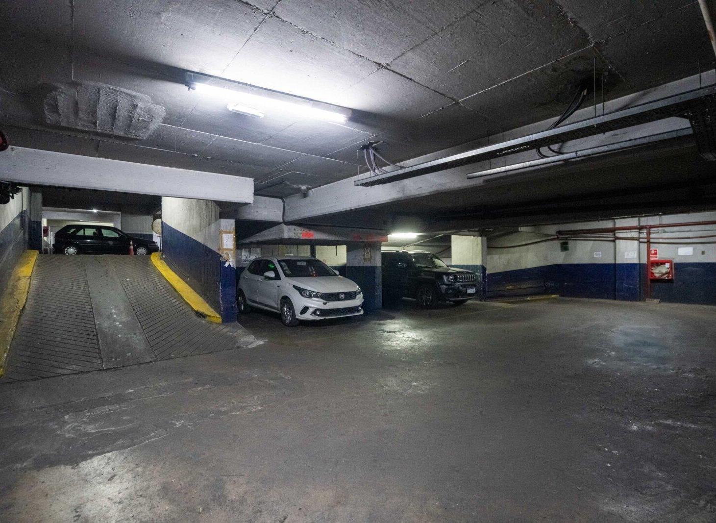Foto de VENTA. COCHERA EN SUBSUELO. TRIBUNALES, imagen 5