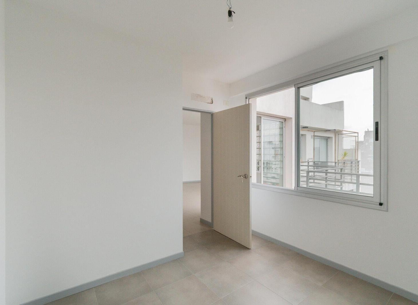 Foto de Venta. Depto 2 ambientes . Apto credito. Flores, imagen 3