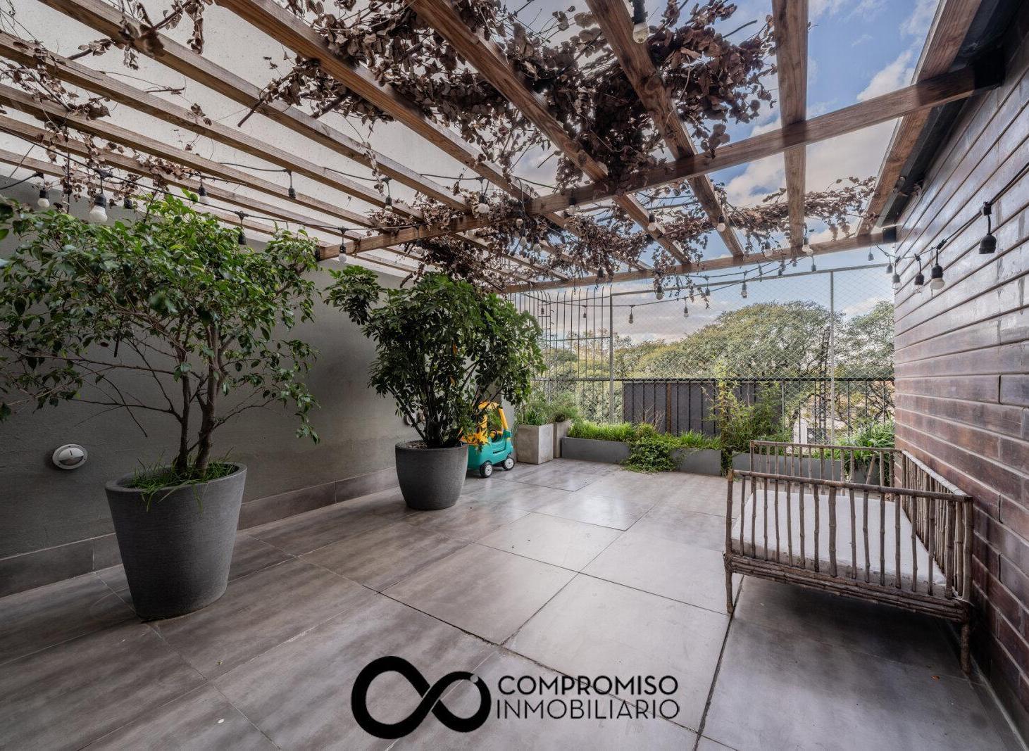Foto de Venta. Departamento 5 Ambientes. Terraza, Quincho, Vista. 2 Cocheras, imagen 2