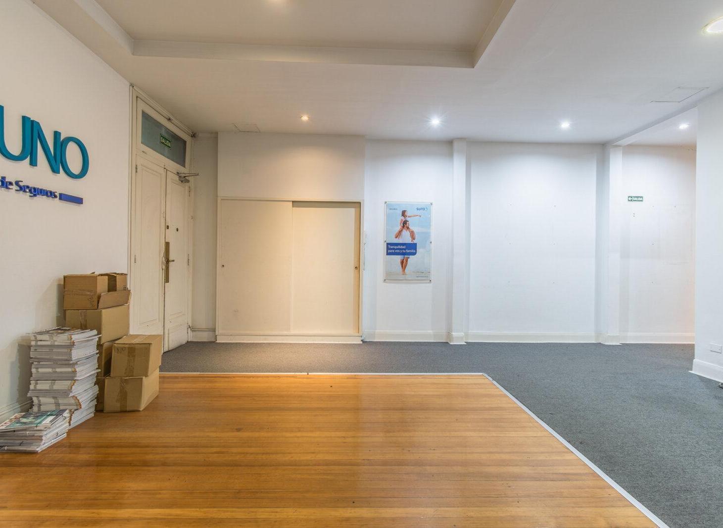Foto de Venta. Oficina 9 ambientes. Plaza Roma. San Nicolás, imagen 5