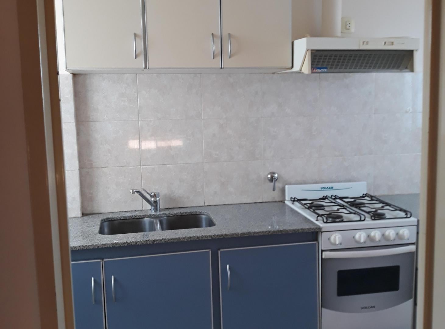 Foto de UNS PARTICULAR ALQUILA. ESTUDIANTE ÚNICAMENTE. 1d – $600.000, imagen 2