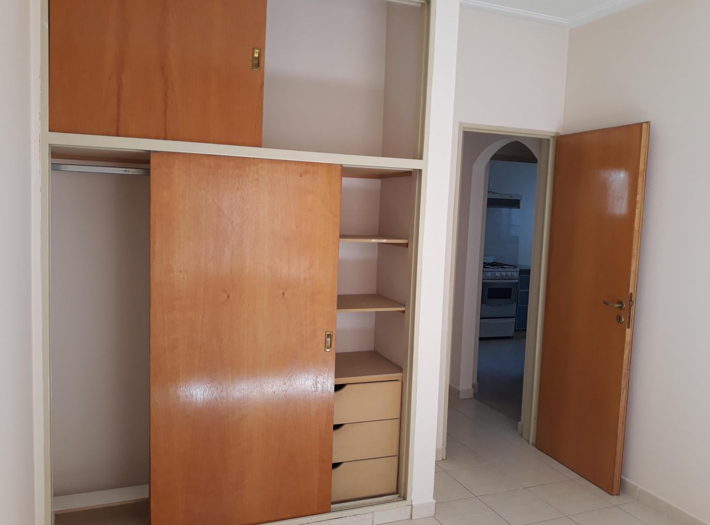 Foto de UNS PARTICULAR ALQUILA. ESTUDIANTE ÚNICAMENTE. 1d – $600.000, imagen 3